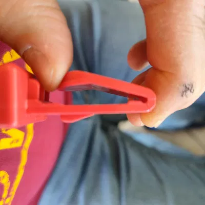 Thay thế móc dây an toàn cho ghế xe đạp trẻ em