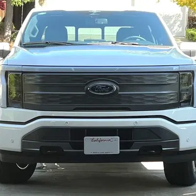 Giá đỡ biển số phía trước cho Ford F150 Lightning 2022/2023