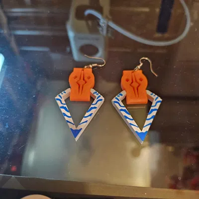 Bông tai xoay Ahsoka Tano có thể kết hợp màu sắc