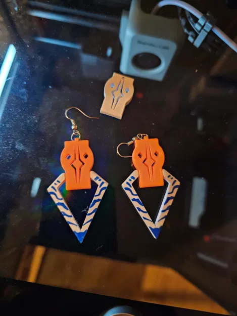 Bông tai xoay Ahsoka Tano có thể kết hợp màu sắc - Image 4