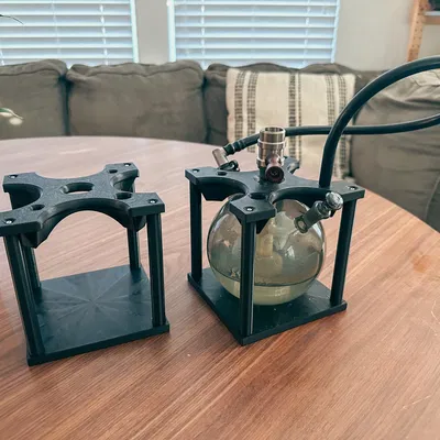 Lồng bảo vệ Orb V2 cho Mega Globe từ Sneaky Pete