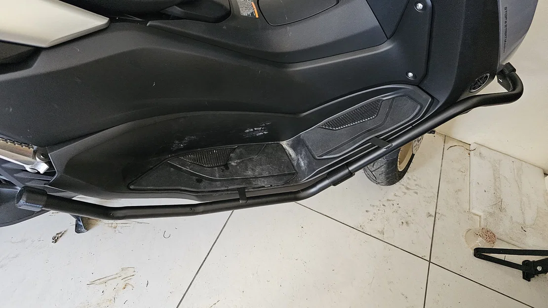 YAMAHA NMAX 155 V2 2022 CRUSHBAR TPU VÀ NẮP KẾT NỐI - Image 1