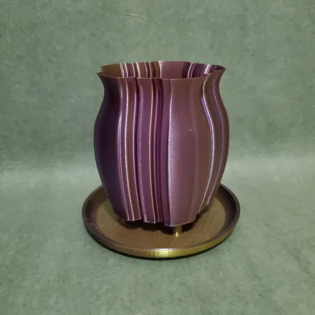 Bình hoa xương rồng lấy cảm hứng từ cánh hoa - Image 1