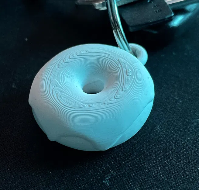 Móc khóa hình donut dành cho tình huống khẩn cấp - Image 1