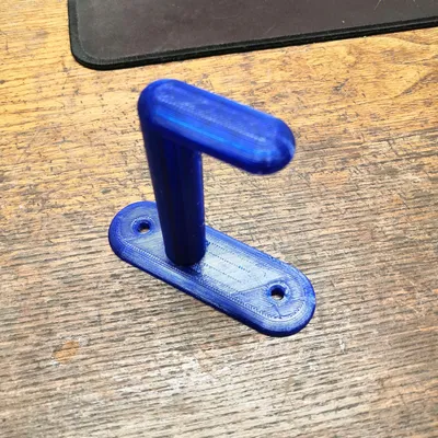 Giá đỡ mũ hàn treo tường