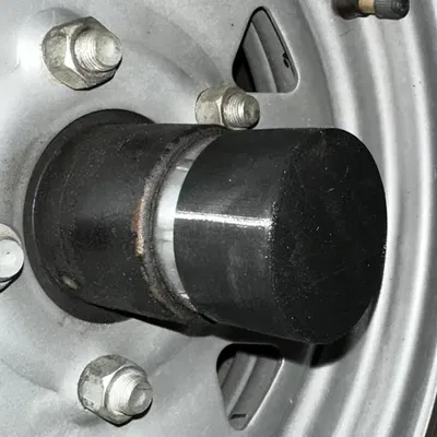 Nắp đậy Bearing Buddy 2 inch chống bụi và nước