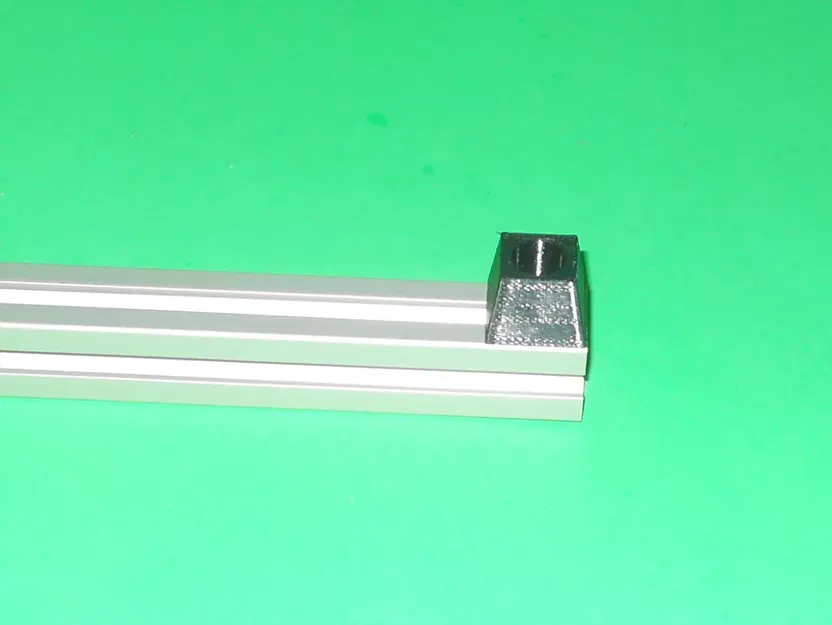 Chân đế điều chỉnh cho dự án từ nhôm ép - Image 1