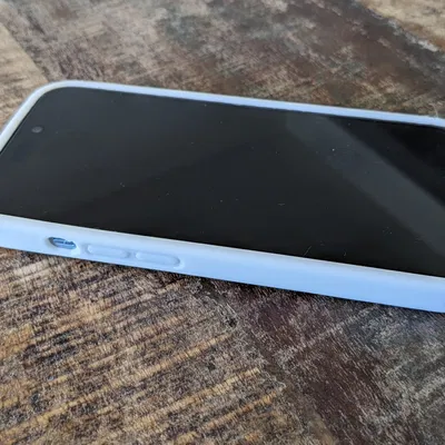 Vỏ iPhone 15 điều chỉnh độ dày tường và bảo vệ