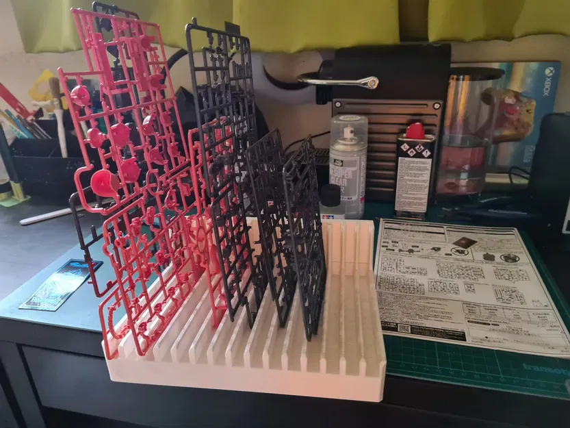 Giá đỡ runner Gunpla với logo độc đáo phía sau - Image 4