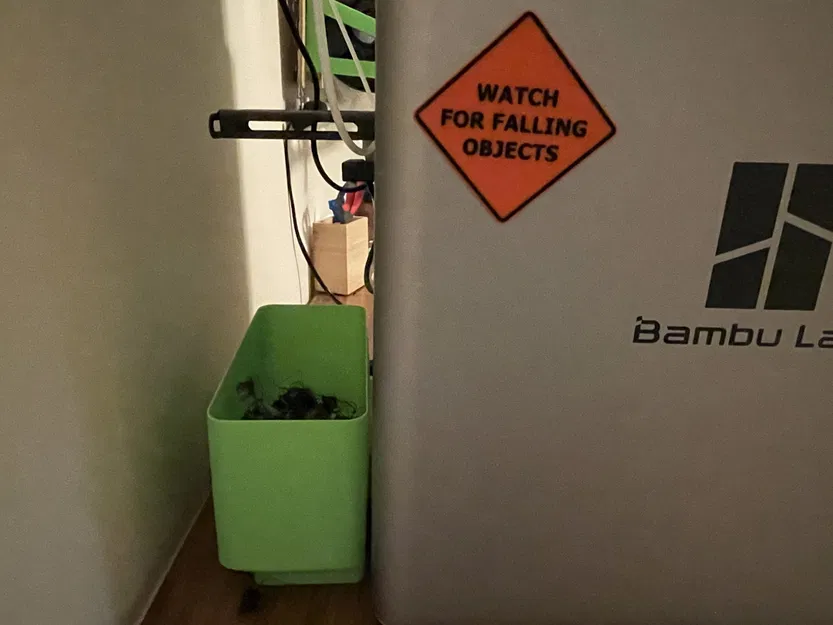 Biển báo vật thể rơi cho ống xả phân - Image 1