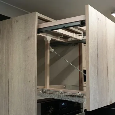 Giá đỡ dụng cụ bếp tích hợp cho nồi và chảo