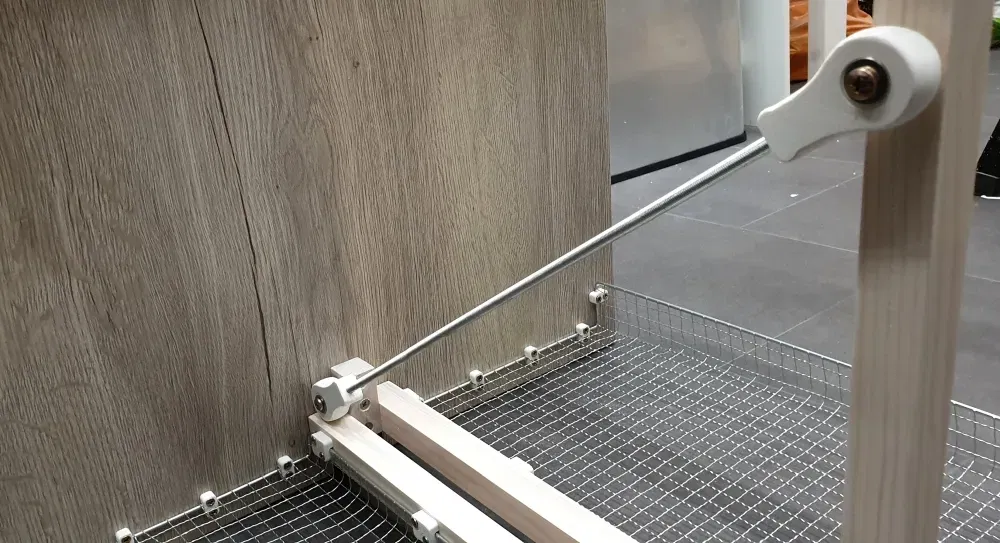 Giá đỡ dụng cụ bếp tích hợp cho nồi và chảo - Image 13