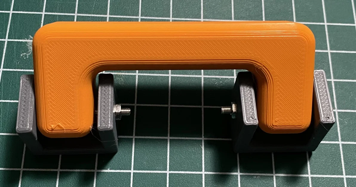 Tay cầm đơn giản với giá đỡ gắn kèm - Image 1