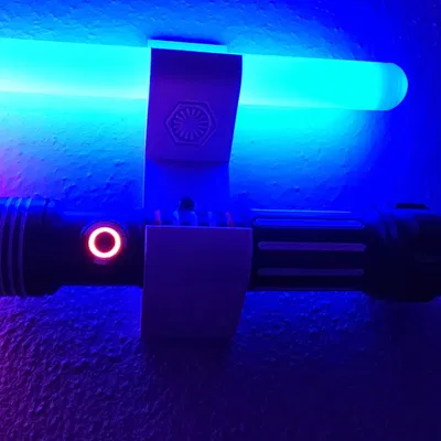 Giá đỡ đèn kiếm treo tường