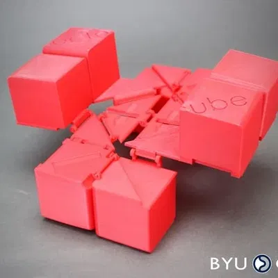 Khối lập phương OctoCube dựa trên mô hình origami vuông xoắn