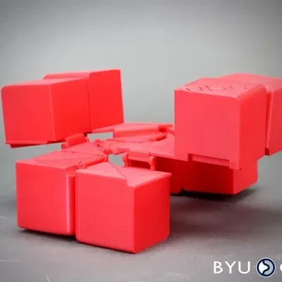 Khối lập phương OctoCube dựa trên mô hình origami vuông xoắn