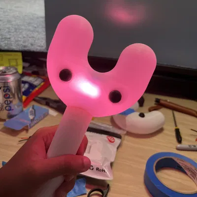 Gậy phát sáng Binky Bong của nhóm New Jeans