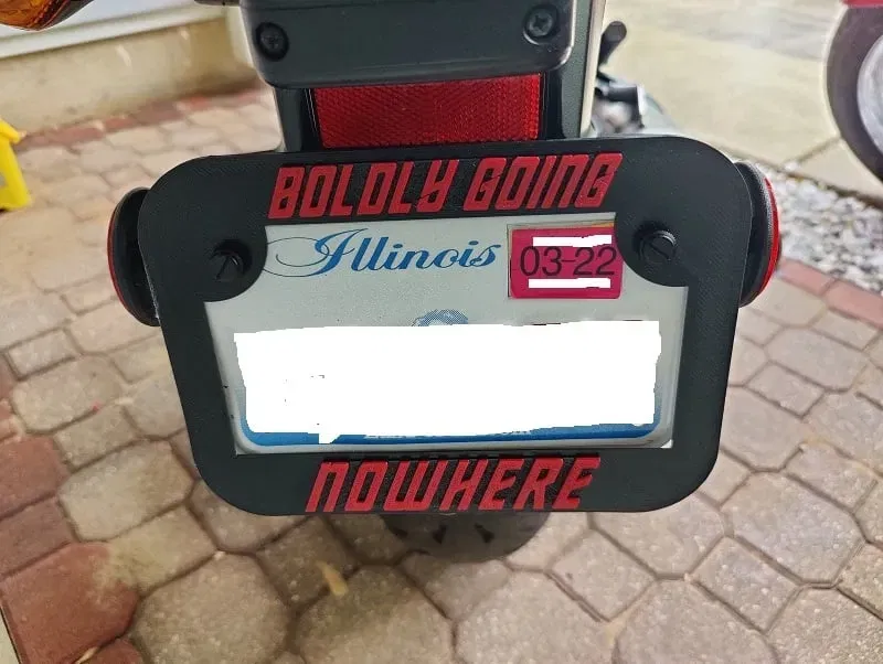 Khung xe máy thiết kế riêng biệt cho biển số IL - Image 1