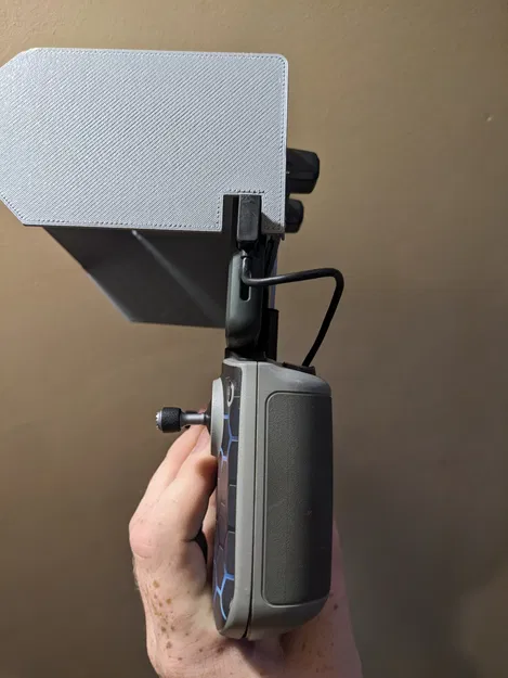 Tấm che nắng cho điều khiển DJI khi sử dụng điện thoại - Image 3