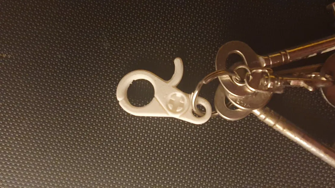 Móc treo chìa khóa tiện lợi cho quần áo - Image 2