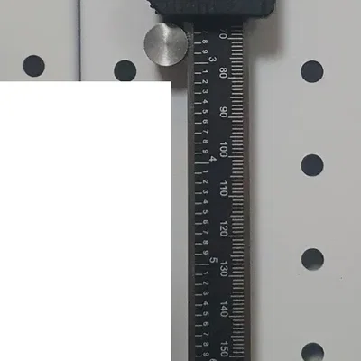 Giá đỡ tường cho thước kẹp