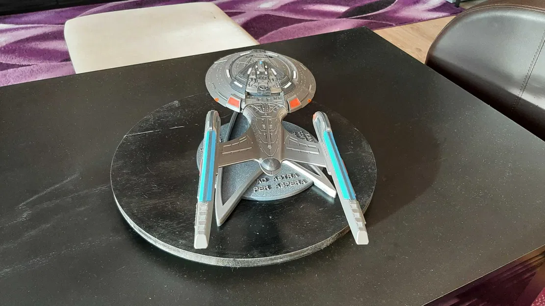Mô hình tàu USS Enterprise-E lớp Sovereign từ Star Trek - Image 5
