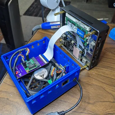 Mở rộng đáy cho máy tính mini Gigabyte Brix