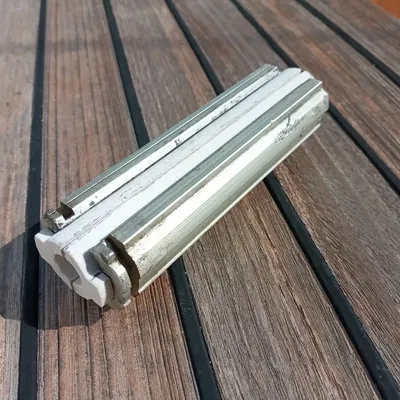 Bộ 2 vòng bi cho hệ thống cuốn buồm đầu tiên