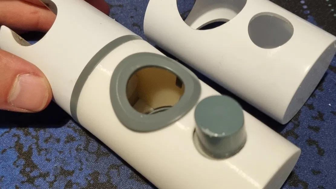 Giá đỡ đầu vòi sen Triton T80 chắc chắn và ổn định - Image 1