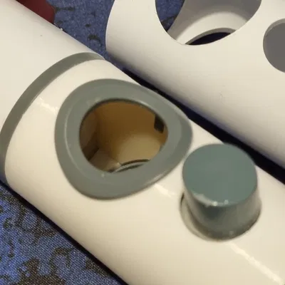 Giá đỡ đầu vòi sen Triton T80 chắc chắn và ổn định