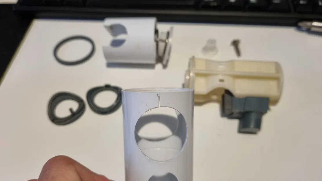 Giá đỡ đầu vòi sen Triton T80 chắc chắn và ổn định - Image 4