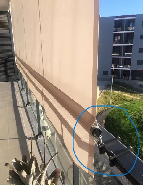 Giá đỡ cho mái che năng lượng mặt trời trên ban công - Image 1