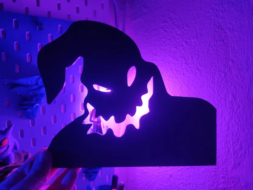 Trang trí cửa sổ Oogie Boogie từ Nightmare Before Christmas - Image 1