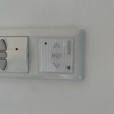 Khung chuyển đổi Somfy IO cho Gira S55