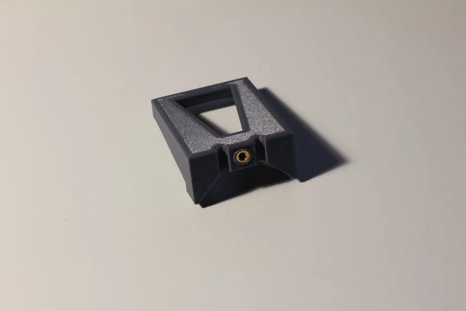 Giá đỡ camera an ninh ArloQ in 3D treo tường - Image 2