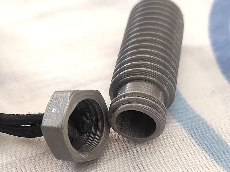 Móc khóa hình phun nước núi lửa độc đáo - Image 3