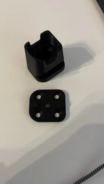 Giá đỡ treo tường cho Fanatec QR2 - Image 1