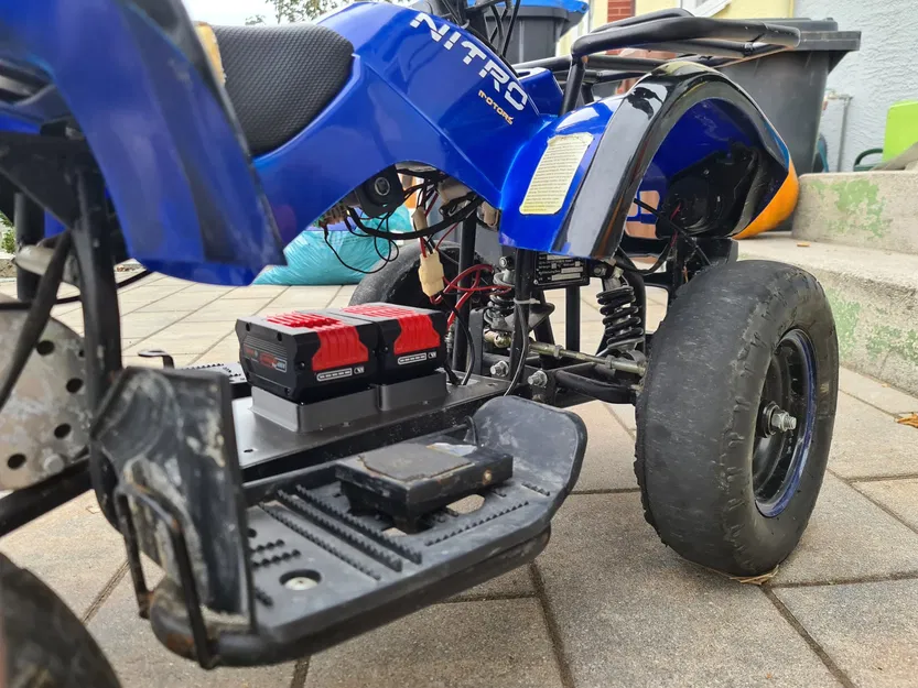 Giá đỡ thay thế pin Bosch 36V cho xe đồ chơi và xe điện - Image 2