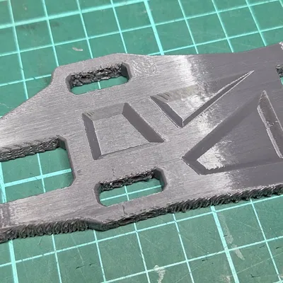 Cánh tay treo trước dưới 08005 cho xe Monster Truck Amewi