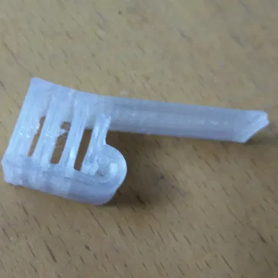 Giá đỡ kẹp cho chậu nhựa dùng trong bể phun nước