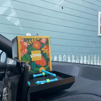 Giá đỡ hộp khăn giấy cho Mustang Mach-e 2021