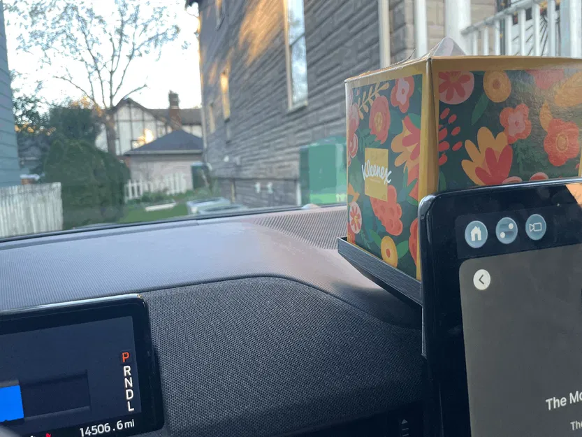 Giá đỡ hộp khăn giấy cho Mustang Mach-e 2021 - Image 3