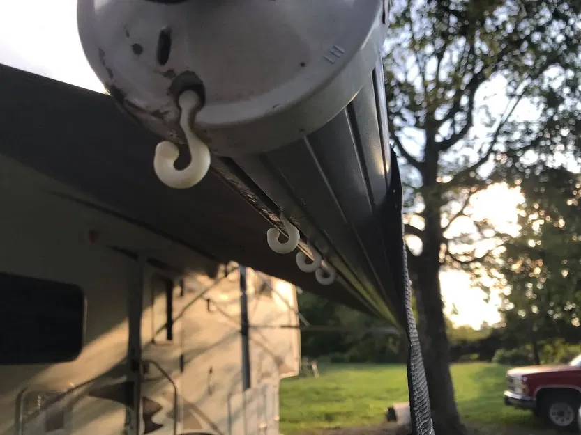 Móc treo đèn LED cho mái hiên xe camper - Image 1