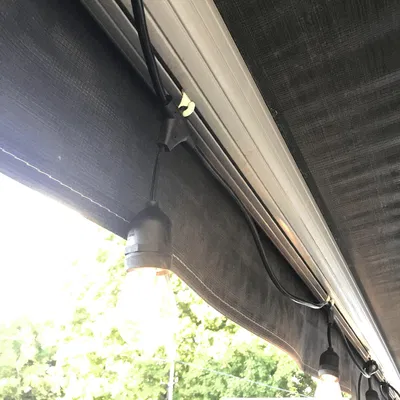 Móc treo đèn LED cho mái hiên xe camper