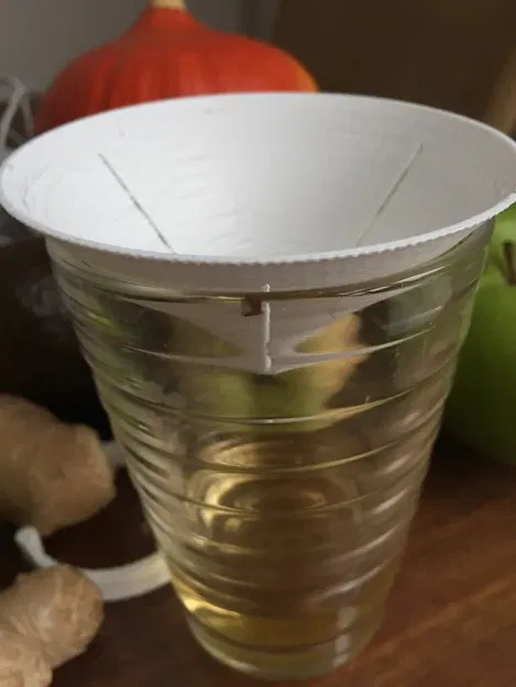 Bẫy ruồi trái cây cho ly nước chanh - Image 1