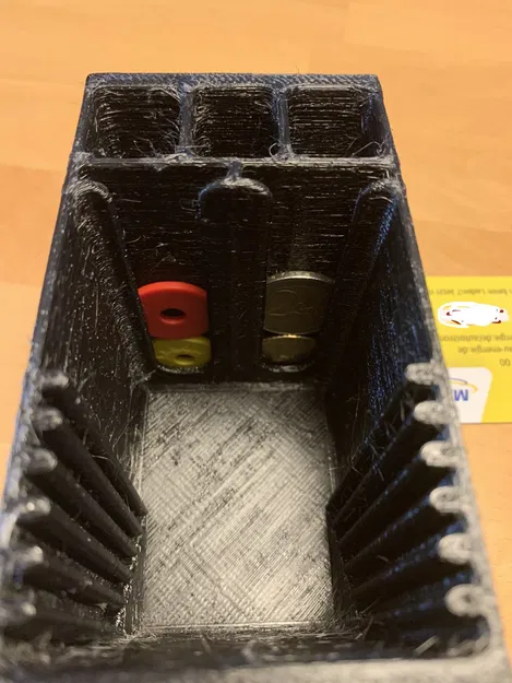 Hệ thống hộp chứa cho bảng điều khiển trung tâm VW ID.3 - Image 8