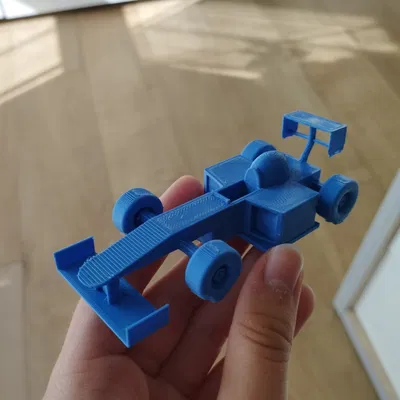 Xe đua Formula 1 nhỏ làm từ TinkerCad