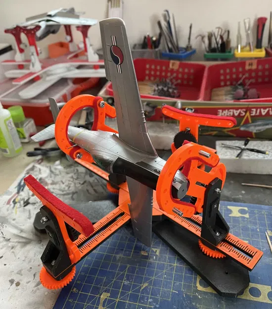 Giá đỡ sơn mô hình cho mô hình tỉ lệ 1/48 và 1/32 v2 - Image 2