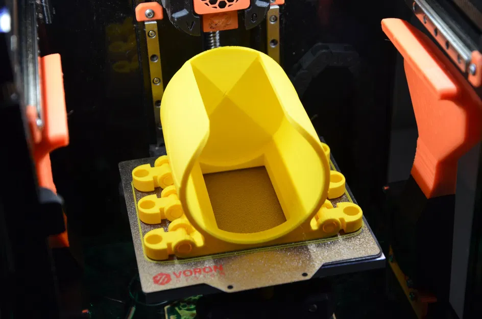 Giá đỡ lon bia từ tính cho xe hơi - Image 2