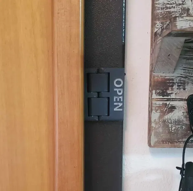 Cửa chặn xoay cho cửa ra vào châu Âu - Image 1